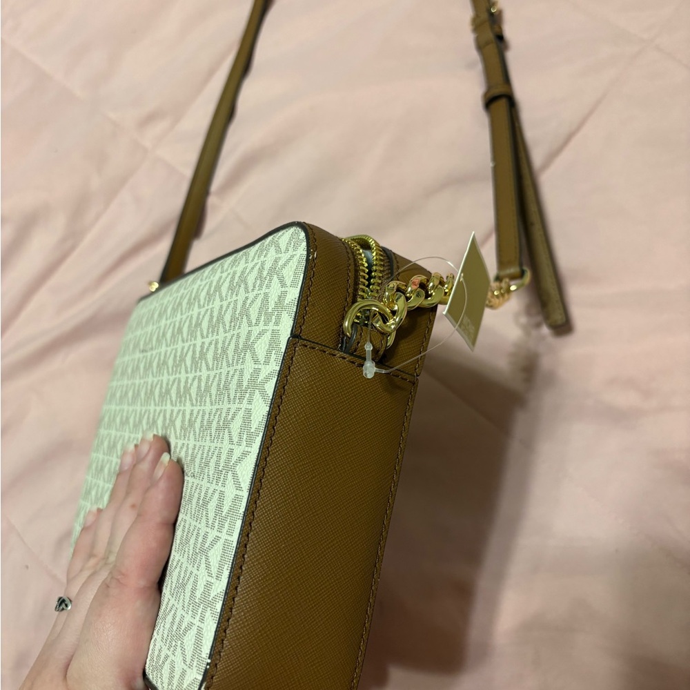 Michael Kors White and Brown Crossbody Bag with Gold-Tone Hardware - Picture 9 of 10